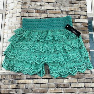 NWT DEFECT Girls C-Mode Green Cotton Layered Crocheted Shorts (S) FZ12